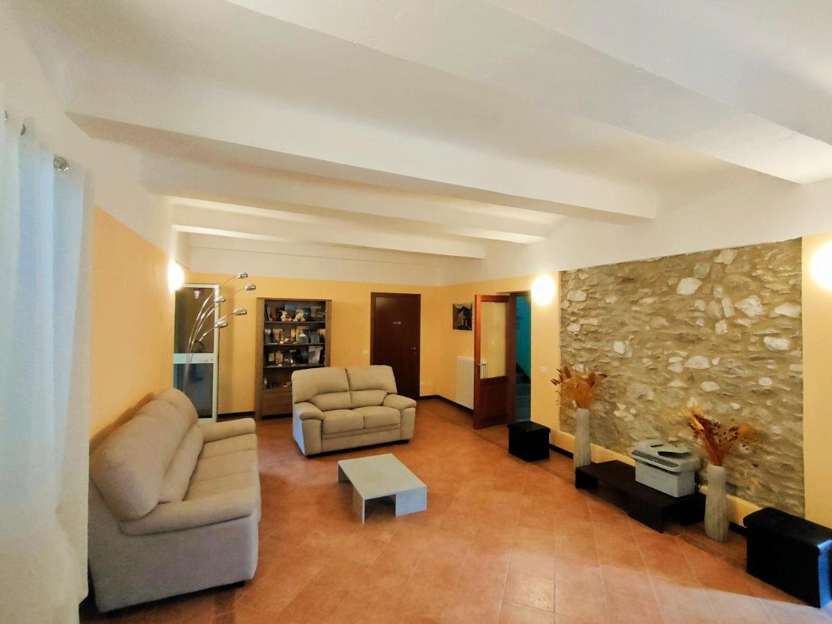 Hotel Palazzo Del Doma - Lake Vagli Vagli di Sotto Екстериор снимка