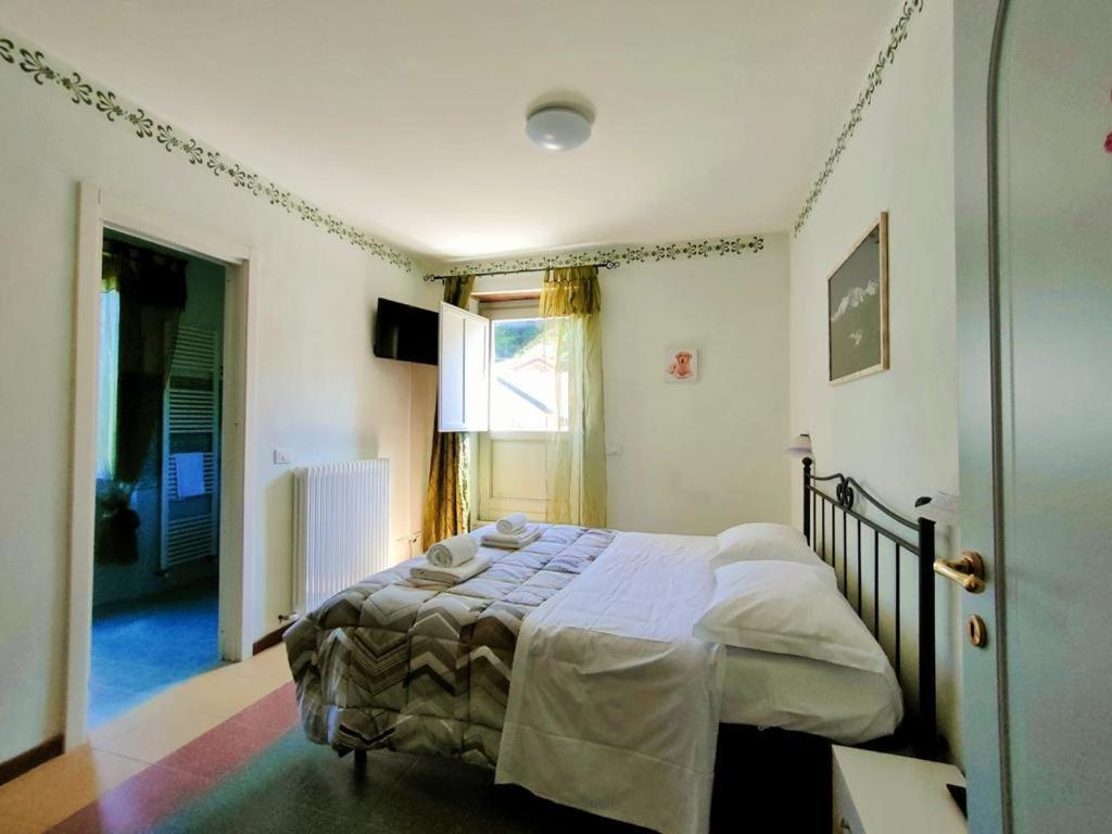 Hotel Palazzo Del Doma - Lake Vagli Vagli di Sotto Екстериор снимка