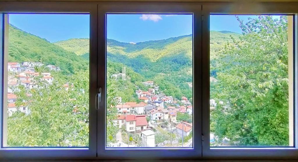 Hotel Palazzo Del Doma - Lake Vagli Vagli di Sotto Екстериор снимка